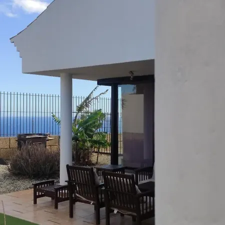 Luxury Ocean Views Heated Pool Private * كانديلاريا